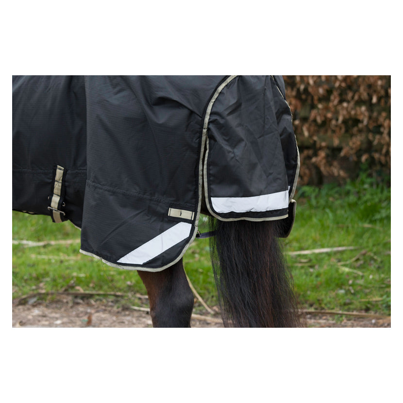 Cameo Equine Half Neck 250g Turnout Rug